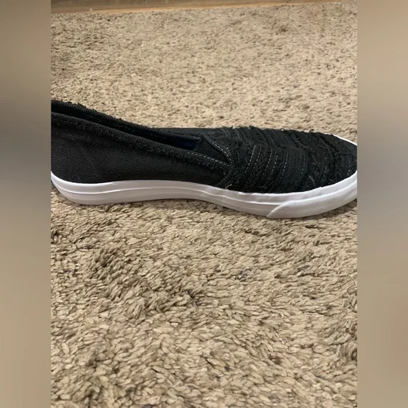 Blowfish Black Knit Slip-On Sneakers - Picture 4 of 6